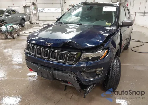 2019 Jeep Compass Trailhawk 4X4 from USA, damaged, VIN 3C4NJDDB0KT709054
